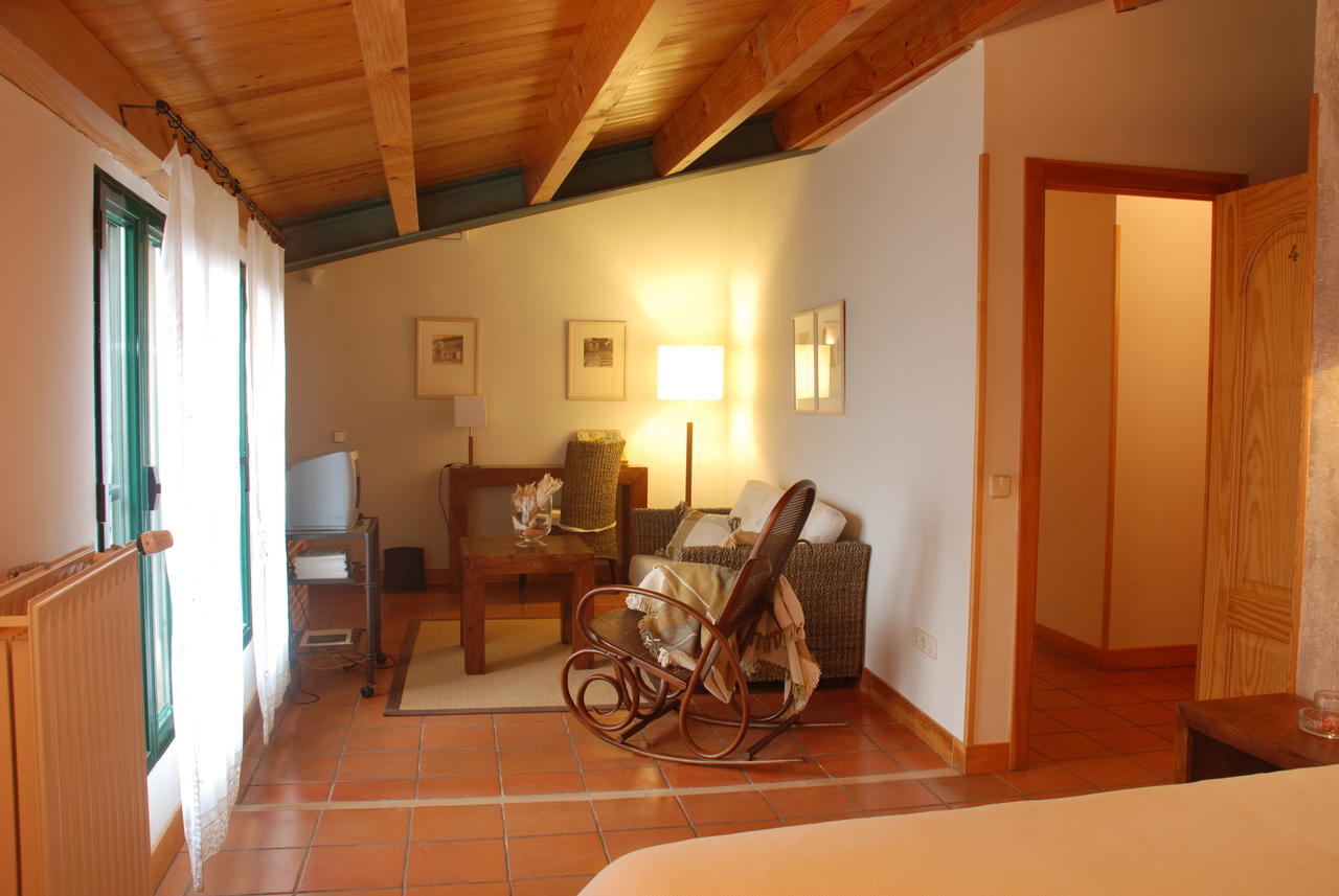 Hospederia El Arco Hotell Villavieja del Lozoya Eksteriør bilde